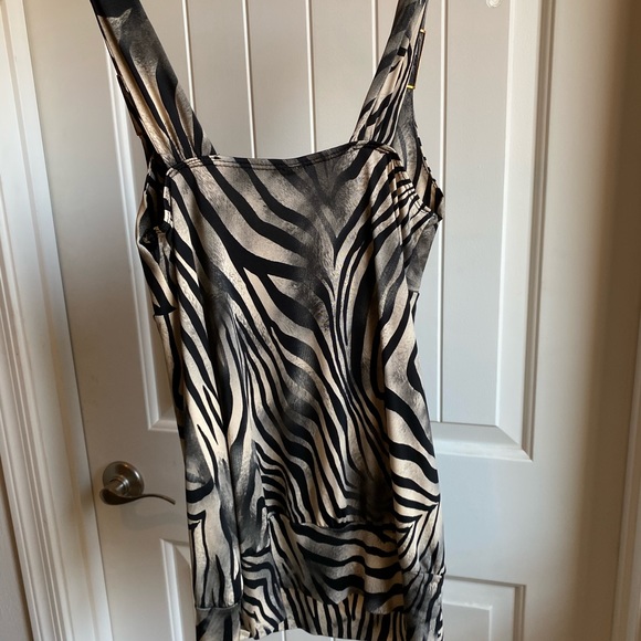 Fashion Exit Tank Top Blouse - Picture 5 of 8